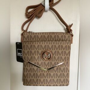 ♦️ Mia K crossbody bag NWT gold accents MKF travel bag